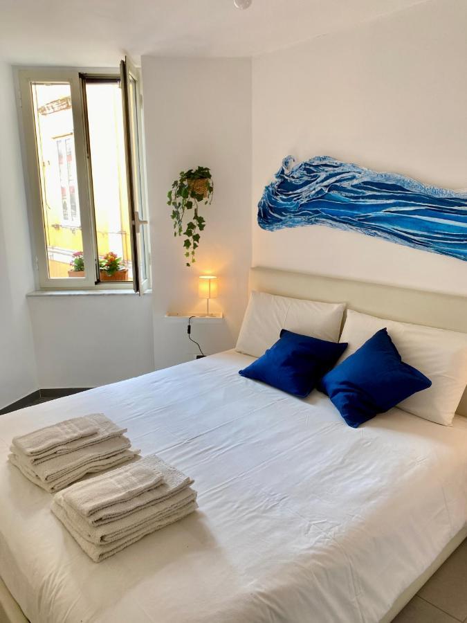 Casa Con Terrazzo In Centro Apartment เนเปิลส์ ภายนอก รูปภาพ