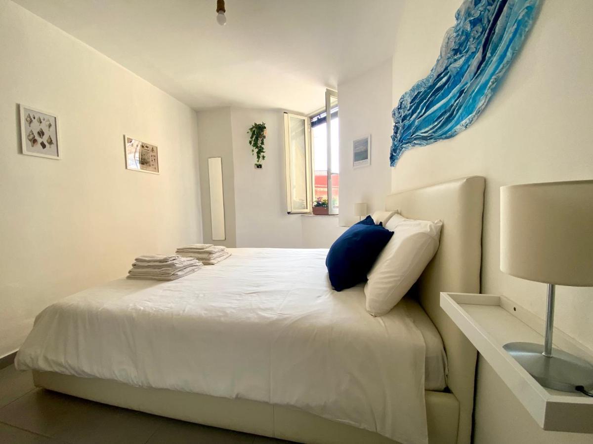 Casa Con Terrazzo In Centro Apartment เนเปิลส์ ภายนอก รูปภาพ