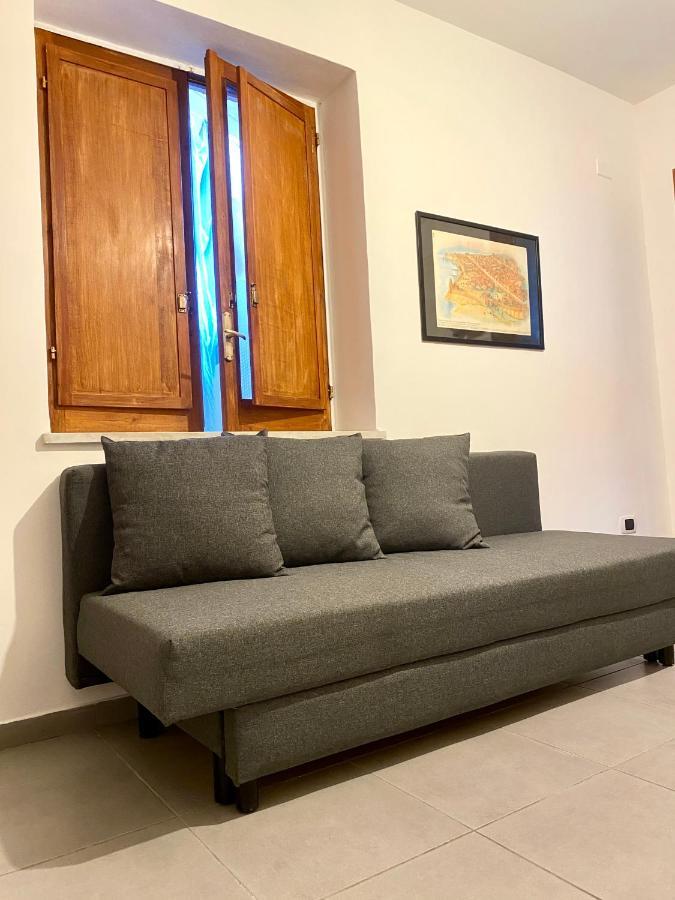 Casa Con Terrazzo In Centro Apartment เนเปิลส์ ภายนอก รูปภาพ