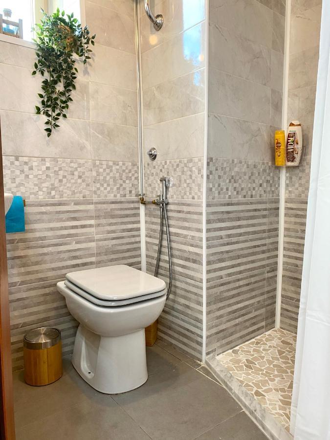 Casa Con Terrazzo In Centro Apartment เนเปิลส์ ภายนอก รูปภาพ