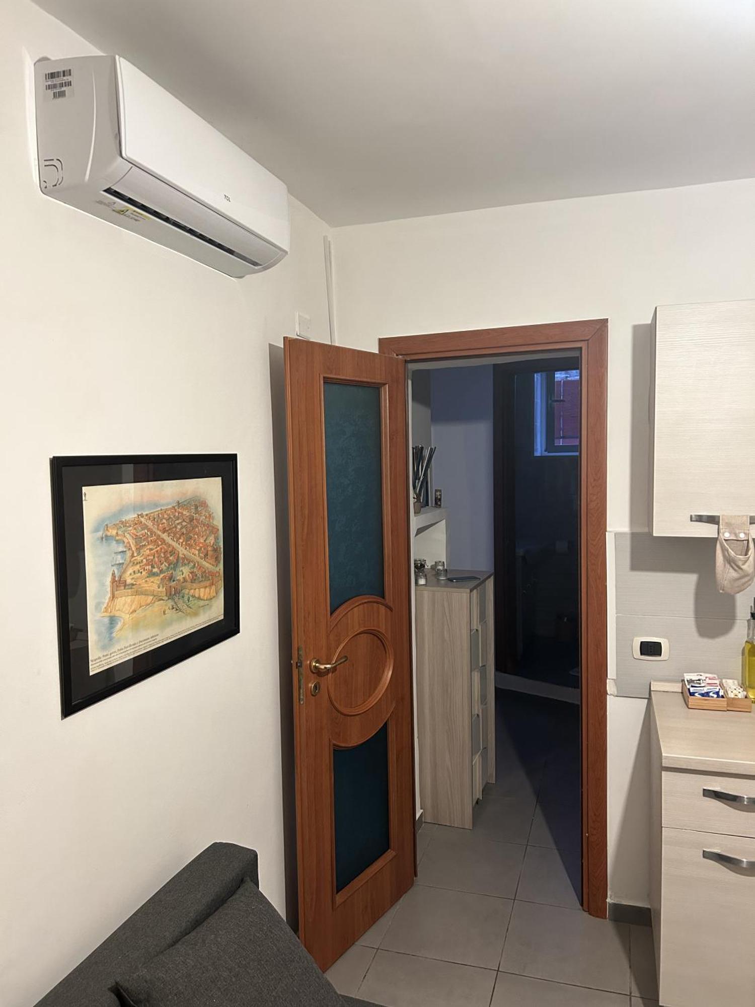 Casa Con Terrazzo In Centro Apartment เนเปิลส์ ภายนอก รูปภาพ