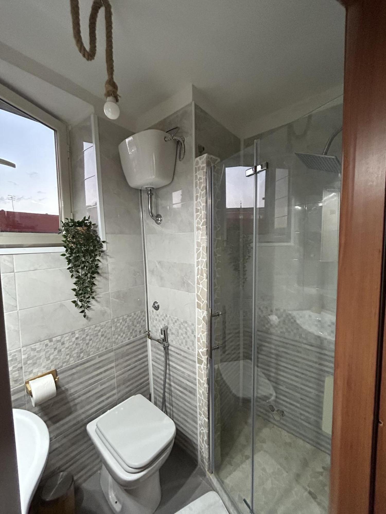Casa Con Terrazzo In Centro Apartment เนเปิลส์ ภายนอก รูปภาพ